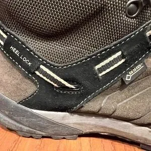 Garmont Santiago Goretex high top hiking shoes light boots grey men’s size 10.5 Garmont | Shoes | Garmont Santiago Goretex High Top Hiking  main image 2